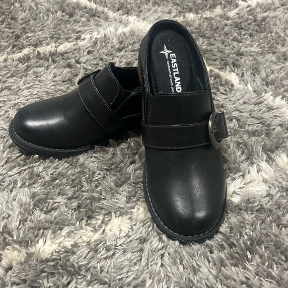 Black eastland mules ex cond - Picture 1 of 5